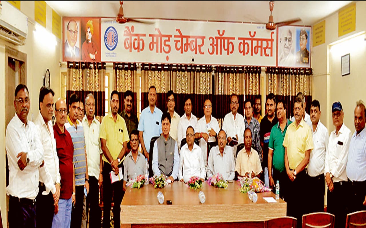 रंगदारी, फायरिंग व धमकी से धनबाद में व्यवसाय करना हुआ मुश्किल, व्यवसायी बोले सुरक्षा दें