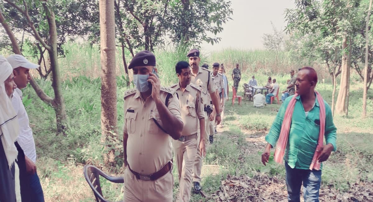 Bihar: मदरसा के क्लास रूम में मिला लापता किशोरी का शव, दुष्कर्म के बाद हत्या की आशंका, जांच में जुटी पुलिस
