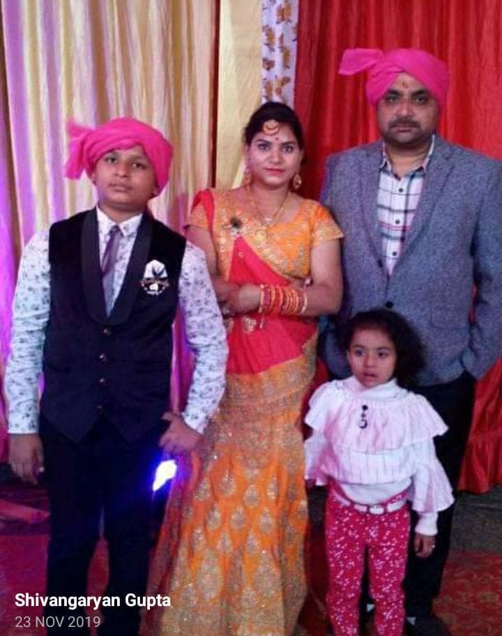 उत्तर प्रदेश में एक ही परिवार के 4 लोगों ने लगायी फांसी, ये है कारण...