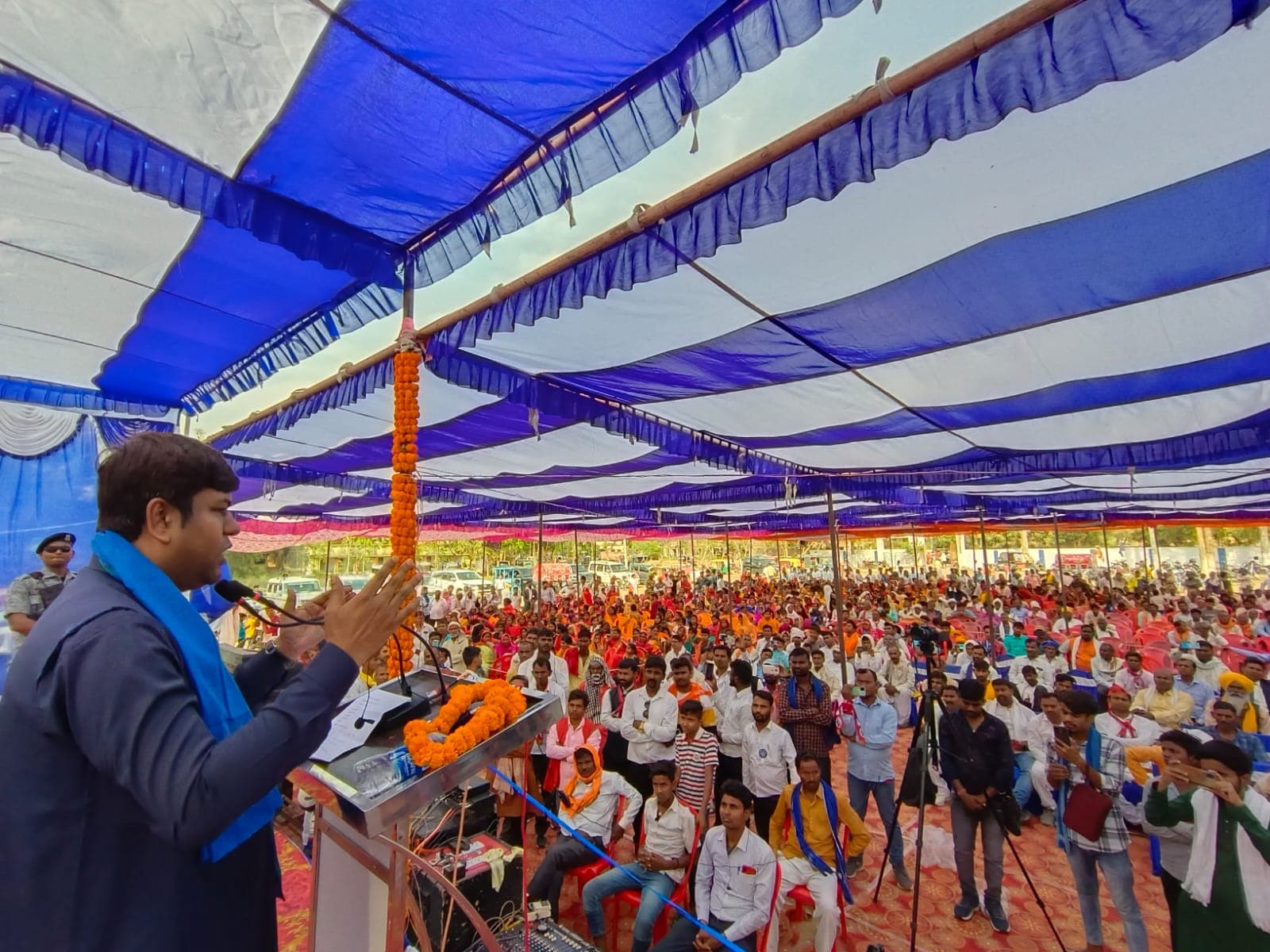 जाति की नहीं करता राजनीति, बोले सन आफ मल्लाह मुकेश सहनी- पांच किलो अनाज पाना विकास नहीं