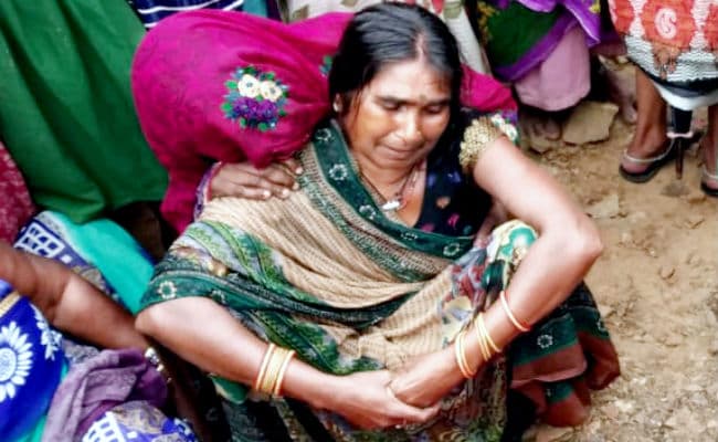 रोहतास में ठनका गिरने से तीन युवकों की मौत, शादीशुदा युवकों की मौत से गांव में पसरा सन्नाटा