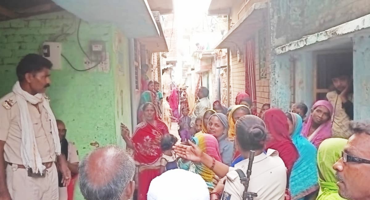 Banka: कमरा बंद कर नवविवाहिता ने लगायी फांसी, मृतका के नाना ने लगाया दहेज के लिए हत्या करने का आरोप