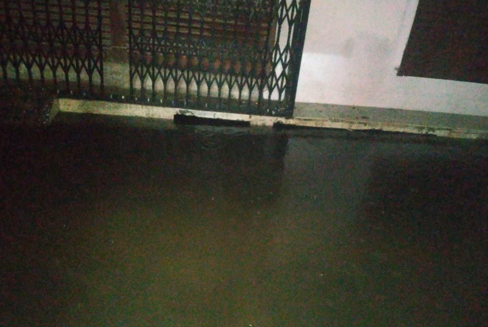 बरेलीः निकाय चुनाव के बीच बारिश ने खोली स्मार्ट सिटी की पोल, सड़कों और गलियों में जलभराव