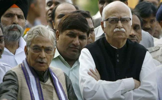 Ram Mandir: राम मंदिर प्राण-प्रतिष्ठा समारोह में शामिल होंगे लालकृष्ण आडवाणी, VHP ने किया खुलासा