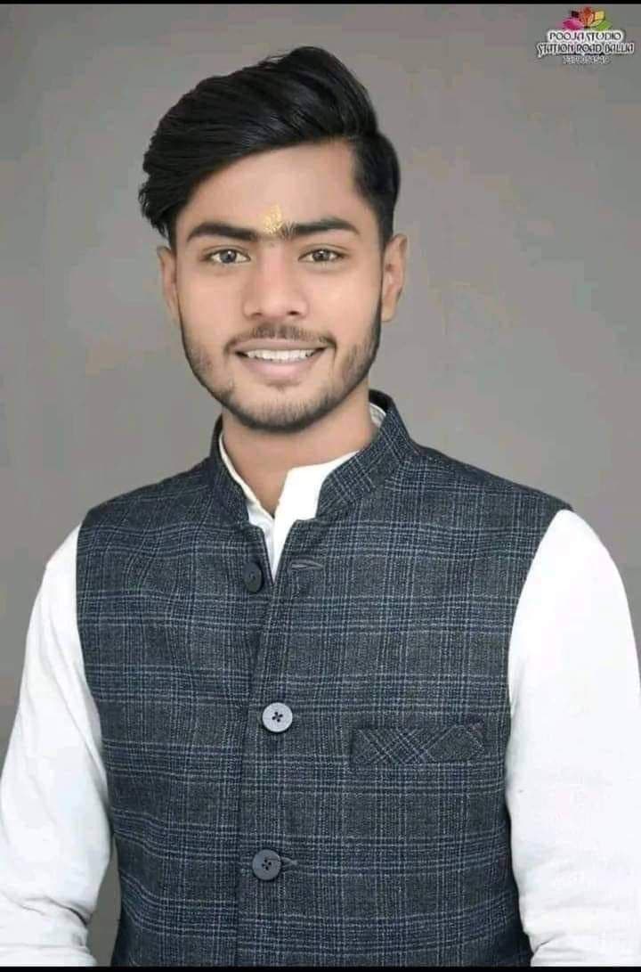 बलिया: बीकॉम के छात्र बादल पटेल की सोते समय चाकू से गोदकर हत्या