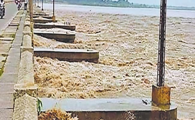 Bihar Flood 2020: आठ वर्ष पूर्व ही समाप्त हो गयी कोसी बराज की आयु, मरम्मत को तरस रहा 9 लाख क्यूसेक पानी के बहाव को थामने वाला बराज