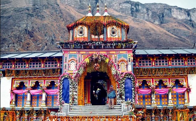 Badrinath reopening: क्वारंटिन पर गए बदरीनाथ धाम के रावल, जानें बदरीनाथ मंदिर में क्यों है केरल के रावल ब्राह्मण को ही पूजा करने का अधिकार