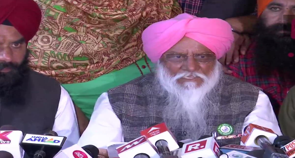 Farmers Protest : आगे की रणनीति तय करने के लिए अगली बैठक 27 को, पूर्व निर्धारित कार्यक्रम जारी रहेंगे