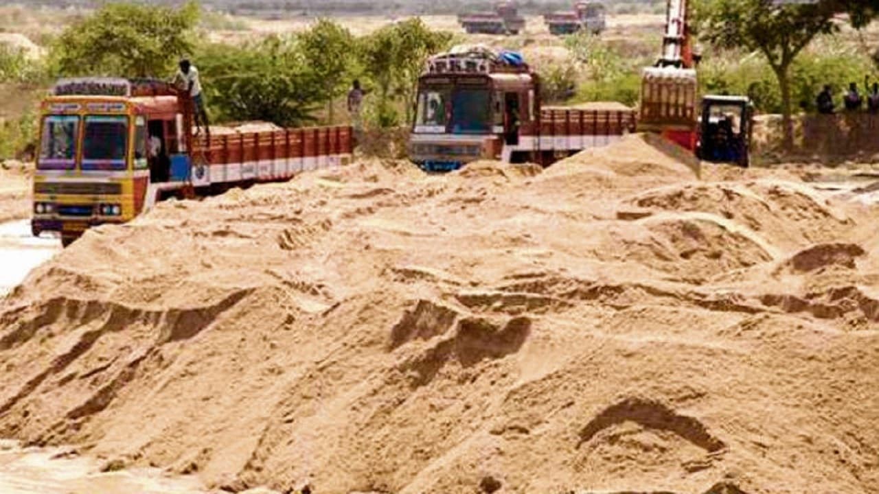 बिहार के इस जिले में 400 बालू माफियाओं की सूची तैयार, दर्ज होगा केस व अवैध संपत्तियों की होगी कुर्की...
