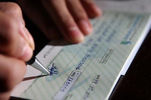 RBI आपके बैंक चेक में कर सकता है यह बड़ा बदलाव, सुप्रीम कोर्ट का है सुझाव