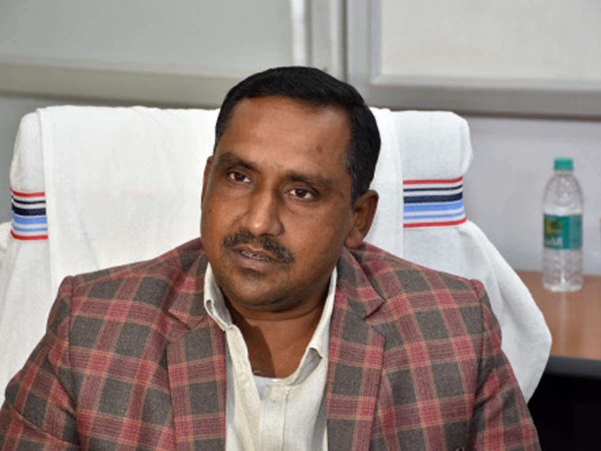 प्रवासियों के स्वास्थ्य व रोजगार की चिंता कर रही सरकार : बन्ना गुप्ता