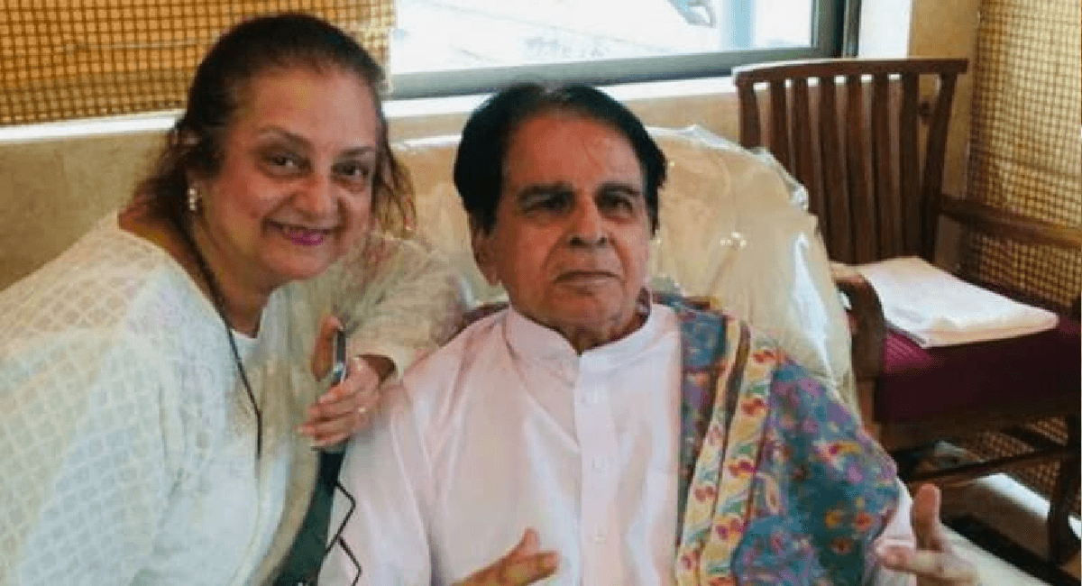 Saira Banu Health News: ICU से बाहर आयीं सायरा बानो, डॉक्टर बोले- डिप्रेशन से नहीं जूझ रही हैं एक्ट्रेस