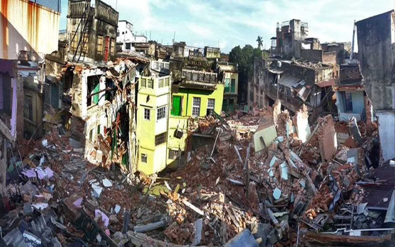 कोलकाता : बऊबाजार इलाके में मेट्रो निर्माण कार्य से फिर आई आफत,दर्जनों घरों में पड़ी दरार, मुआवजा का ऐलान