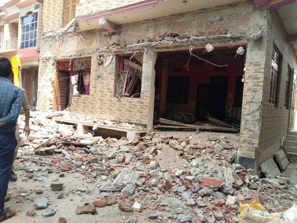 Bareilly News: बरेली में साइबर ठग और स्मैक तस्कर के मकानों पर चला बुलडोजर, BDA ने बताई कार्रवाई की वजह