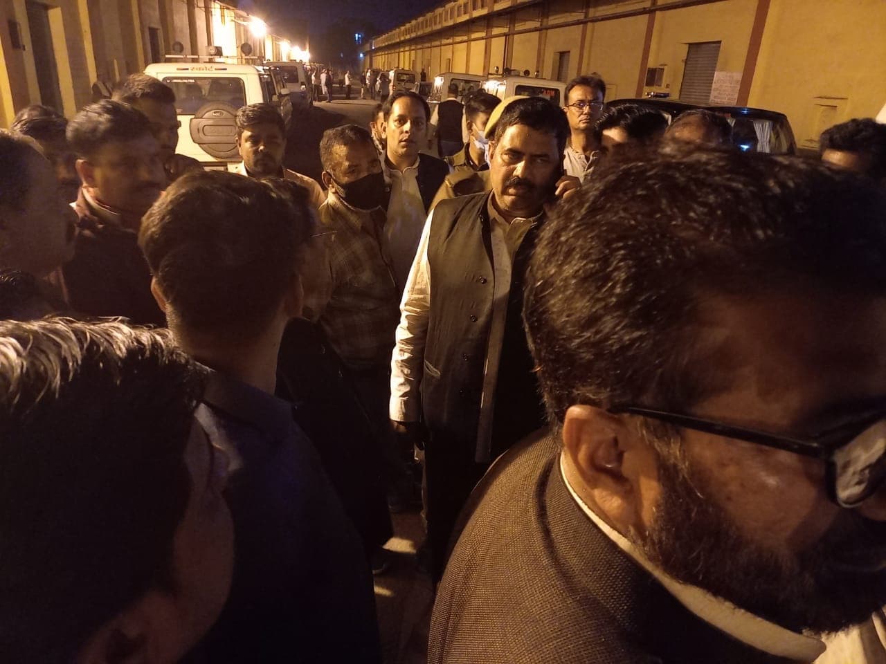 UP Election Result 2022: बरेली में मतगणना से पहले EVM में धांधली का आरोप, DM ने जांच का दिया आश्वासन