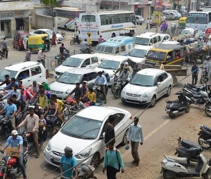 UP News: बरेली में छात्र की हत्या के विरोध में रोड जाम, परिजनों ने किया हंगामा, जानें फिर क्या हुआ…