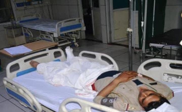 Bareilly News: गश्त के दौरान सिपाही की कार्बाइन से चली गोली, एसएसआई घायल, जानें फिर क्या हुआ…