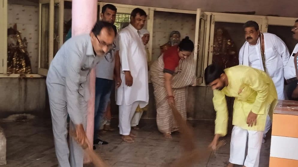 मंदिरों की स्वच्छता की बड़ी पहल