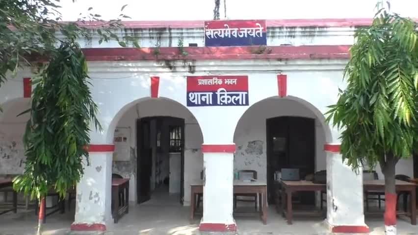 बरेली: बसपा के पूर्व पार्षद प्रत्याशी समेत तीन पर रंगदारी मांगने की एफआईआर, महिला को दी जान से मारने की धमकी बरेली: बसपा के पूर्व पार्षद प्रत्याशी समेत तीन पर रंगदारी मांगने की एफआईआर, महिला को दी जान से मारने की धमकी