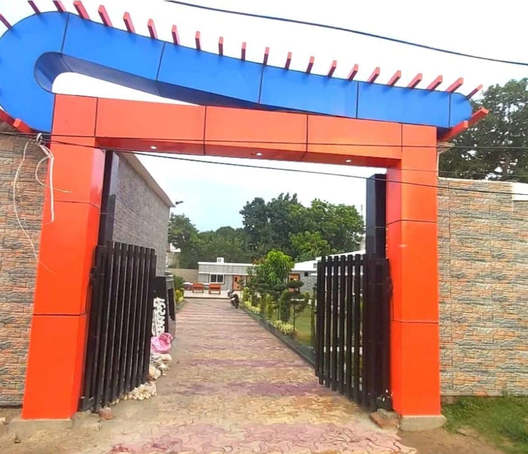 Lockdown के बाद आर्थिक तंगी की मार! बरेली में 4200 बच्चों ने कॉन्वेंट छोड़ सरकारी स्कूलों में कराया नामांकन