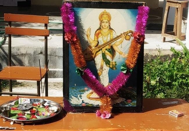 Saraswati Puja 2021 को लेकर गाइडलाइन जारी, जानें बिहार में कब है बसंत पंचमी?