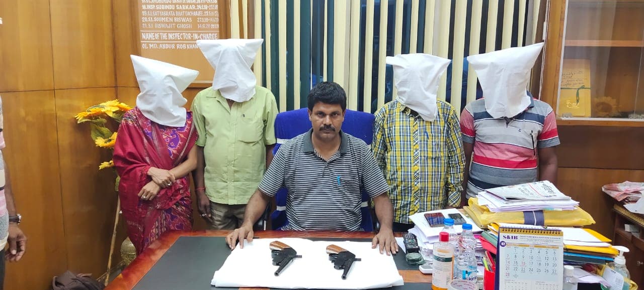 Bengal Chunav 2021: चुनाव से पहले बासंती में महिला हथियार तस्कर गिरफ्तार, 2 आग्नेयास्त्र बरामद