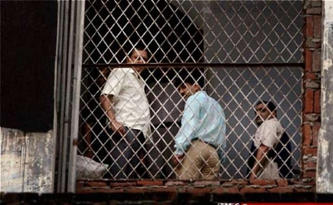 Batla House Encounter Case : पुलिस निरीक्षक मोहन चंद शर्मा की हत्या मामले में आतंकी आरिज खान दोषी करार, दिल्ली की साकेत कोर्ट ने सुनाया फैसला