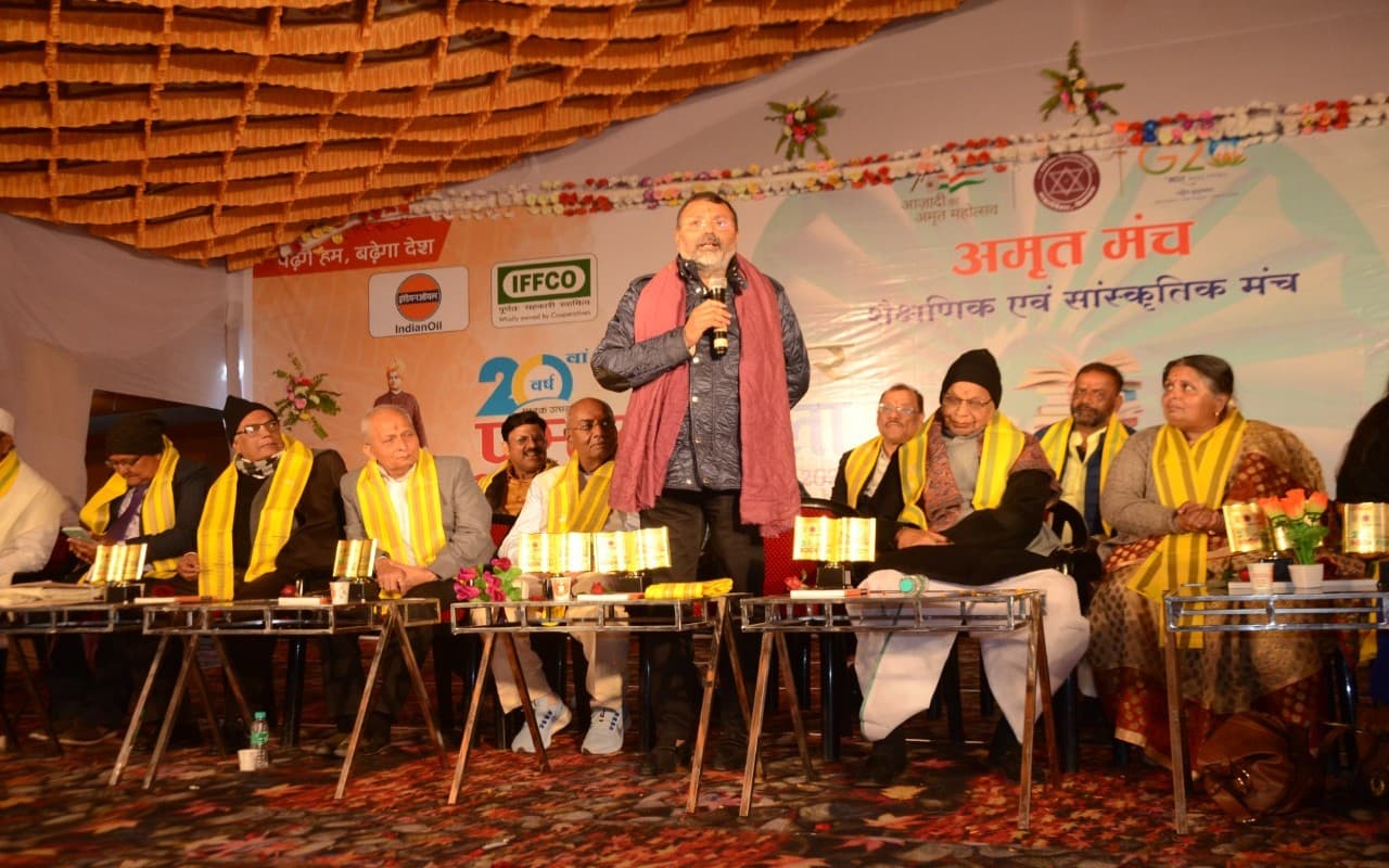 बच्चे जितना पुस्तकों में लीन होंगे, देश उतना ही विकसित होगा : डॉ निशिकांत दुबे