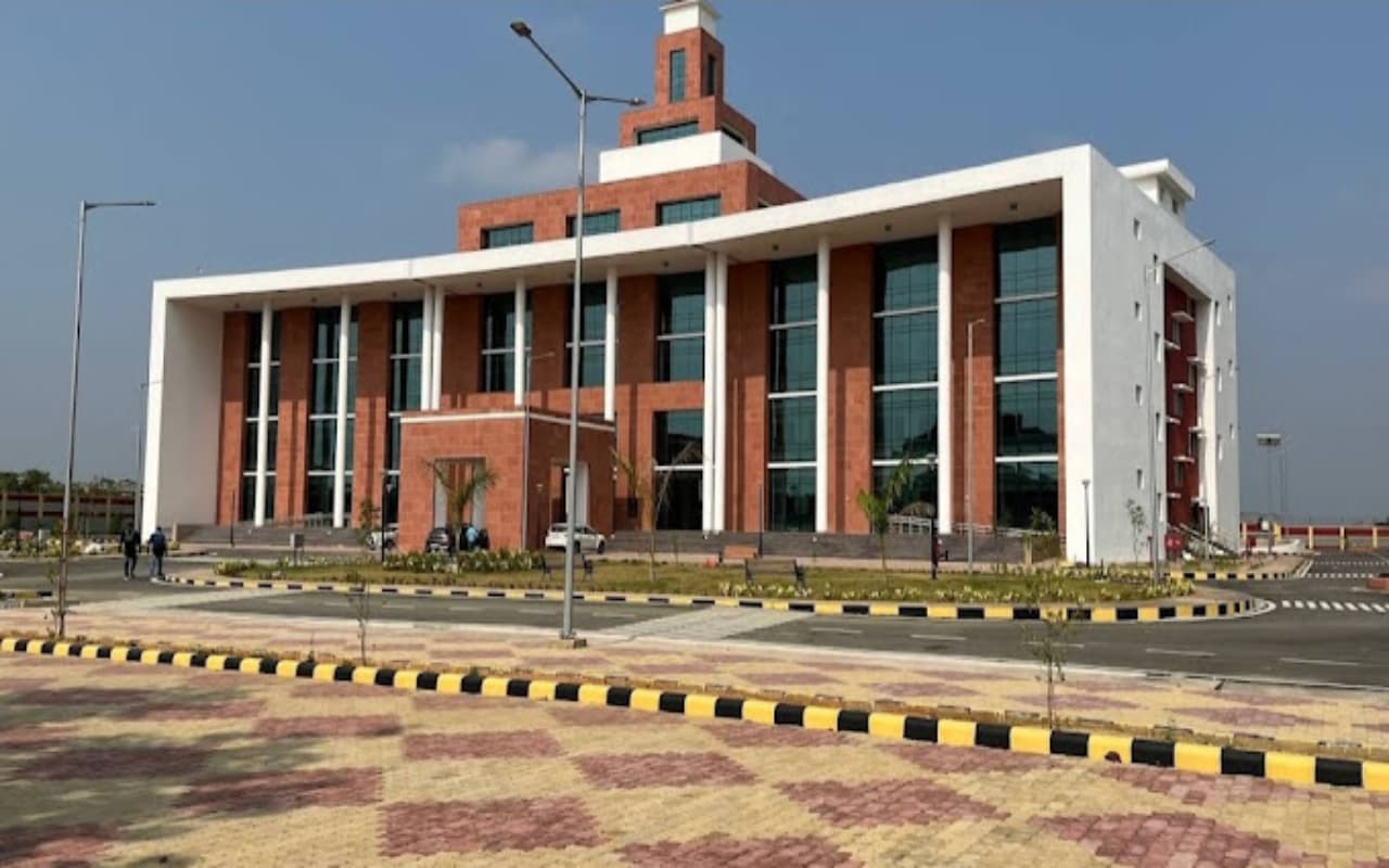 धनबाद के BBMKU में दूसरे चरण की नामांकन प्रक्रिया शुरू, CUET के सफल छात्रों कर सकते हैं आवेदन धनबाद के BBMKU में दूसरे चरण की नामांकन प्रक्रिया शुरू, CUET के सफल छात्रों कर सकते हैं आवेदन