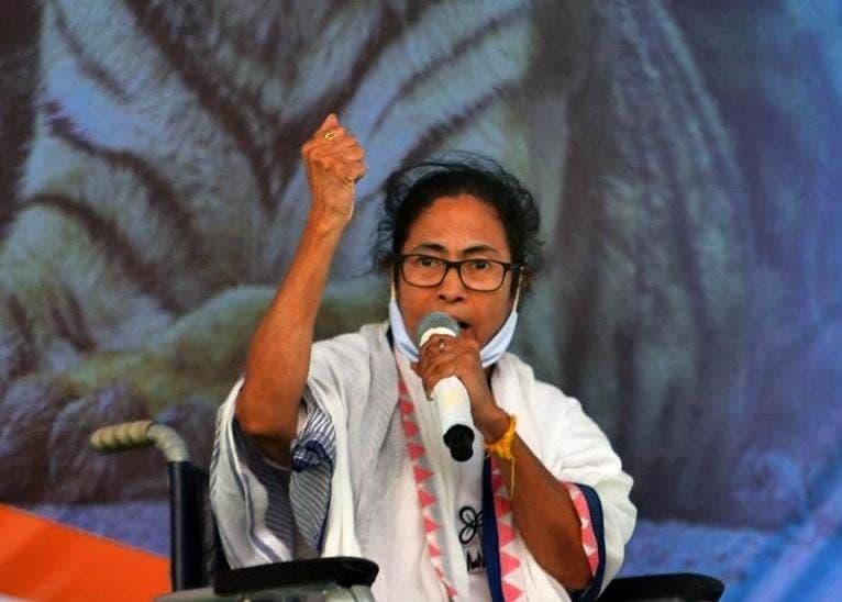 Bengal Chunav 2021 : UP और MP से पुलिस बुलाकर वोटरों को डराया जा रहा, नंदीग्राम में मतदान से पहले Mamata Banerjee का बड़ा आरोप