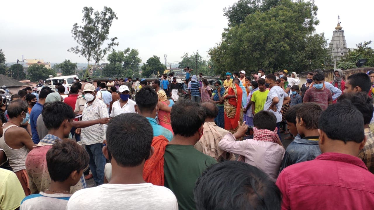 बोकारो में सड़क हादसे में रसोइया ने तोड़ा दम, पलामू के पाटन में अनुसेवक की मौत