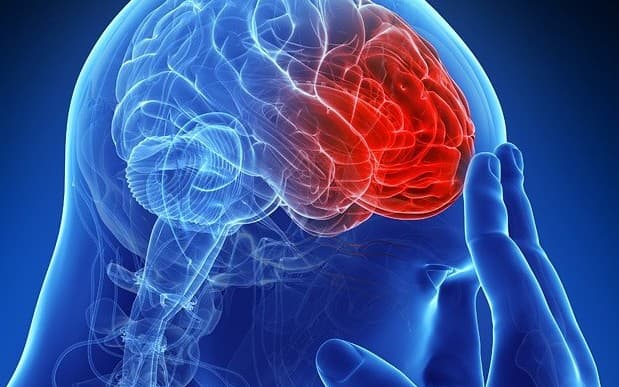 सर्दियों में बढ़ जाता है ब्रेन स्ट्रोक और हैमरेज का खतरा, ब्लड प्रेशर पर रखें नजर