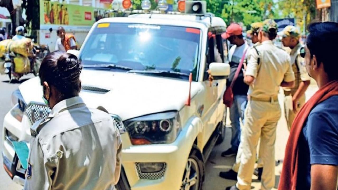 बिहार: जब भागलपुर पुलिस ने जिला प्रशासन को ही समझ लिया बच्चा चोर, जानिए एक फोन कॉल के बाद क्या हुआ...