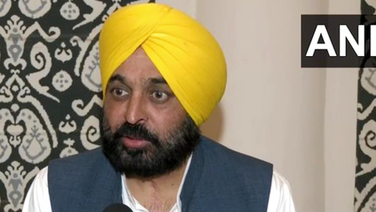 Free Electricity: पंजाब में हर घर को प्रति माह 300 यूनिट बिजली मुफ्त, अरविंद केजरीवाल ने कही ये बात