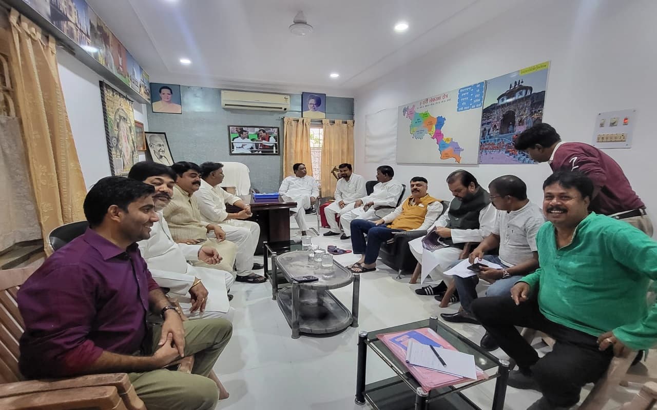 Bharat Jodo Yatra : झारखंड के सभी 5 प्रमंडलों में निकलेगी Congress की पदयात्रा, बैठक में बनी ये योजना