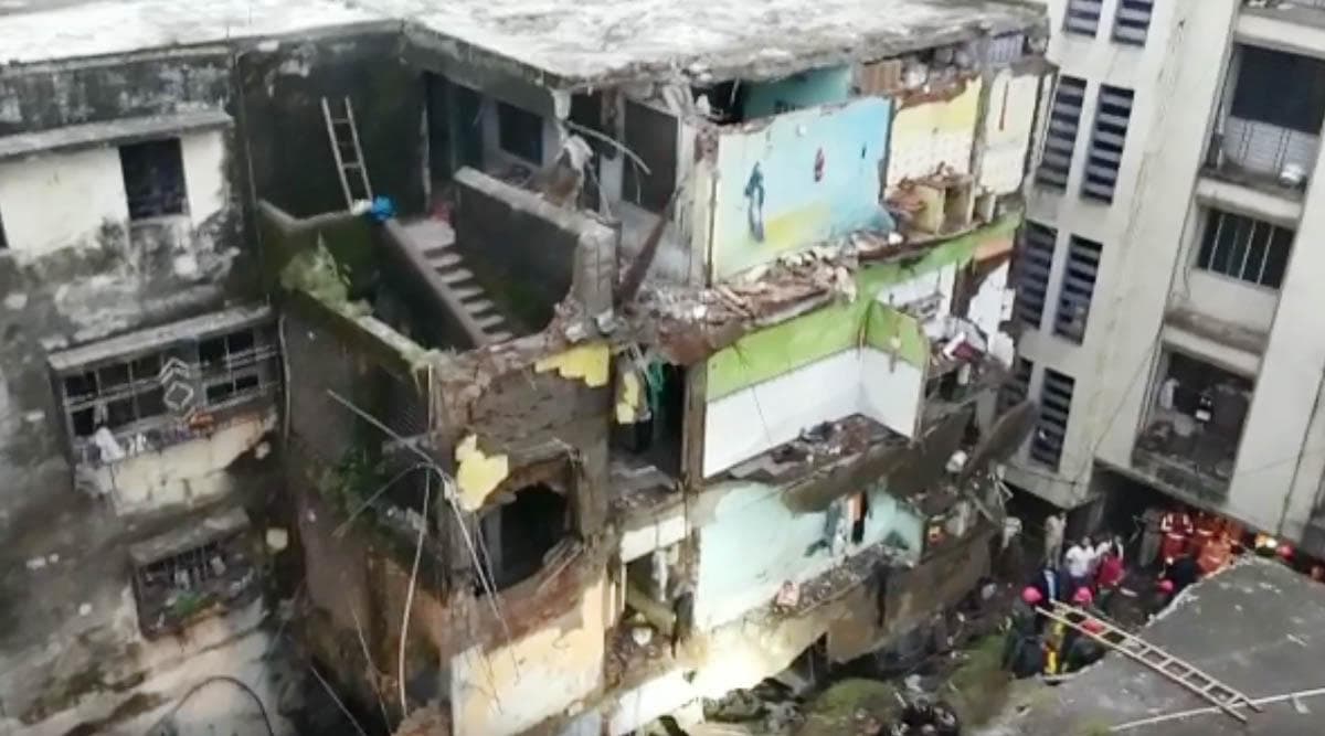 महाराष्ट्र : भिवंडी में तीन मंजिला इमारत 
ढही, अबतक 10 लोगों की मौत, राहत कार्य जारी