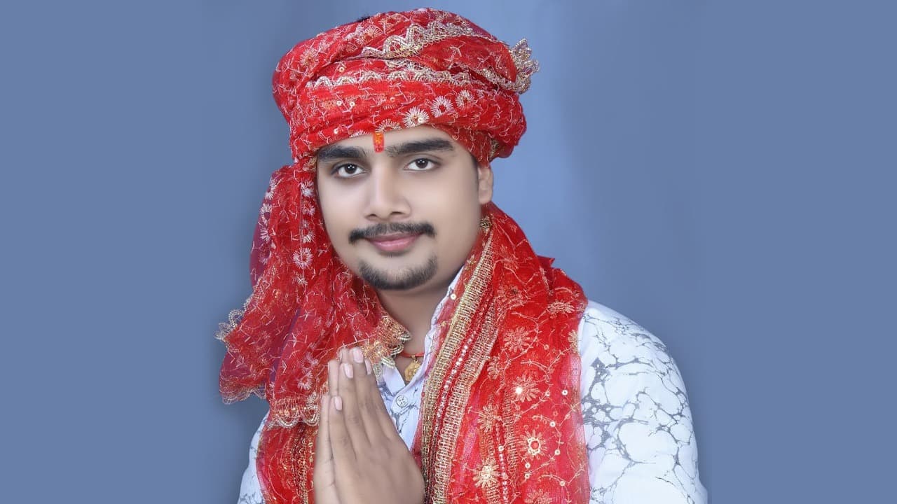 Durga Puja: नवरात्रि पर गायक पंकज दुबे का धमाकेदार भोजपुरी गाना रिलीज, भक्ति में लीन हुए फैंस