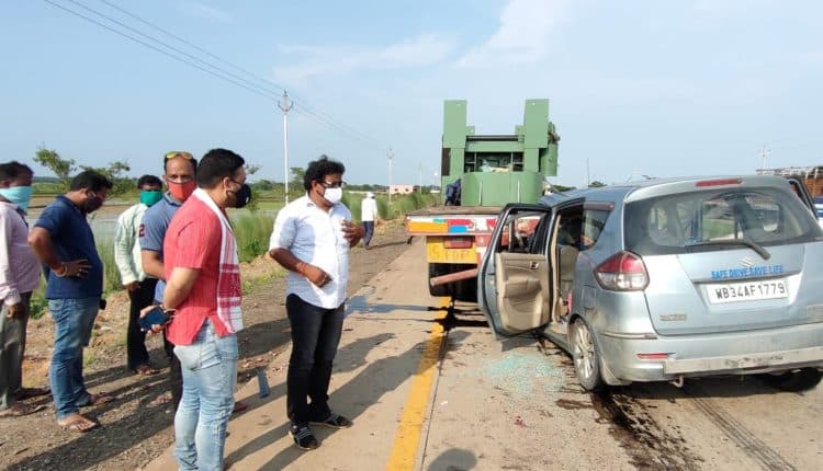 बहरागोड़ा में भीषण सड़क हादसे में पांच लोगों की मौत, एक बच्चा सुरक्षित