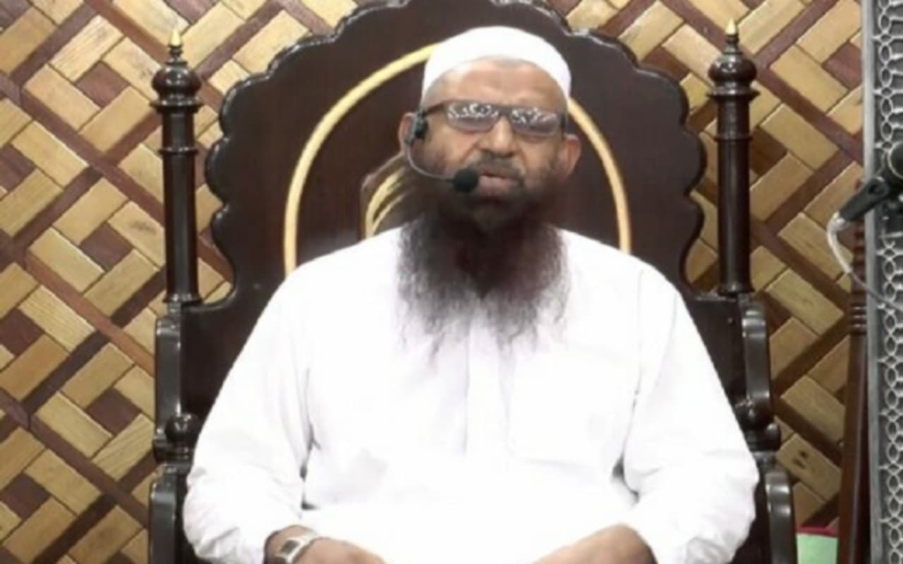 26/11 मुंबई अटैक: हमलावरों को ट्रेंड करने वाले आतंकी की पाकिस्तान में हुई मौत, जानें कौन था वो