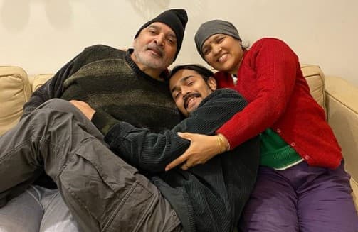 भुवन बाम के माता-पिता का कोरोना से निधन, पोस्ट शेयर कर लिखा ”क्या मैं अच्छा बेटा था?”