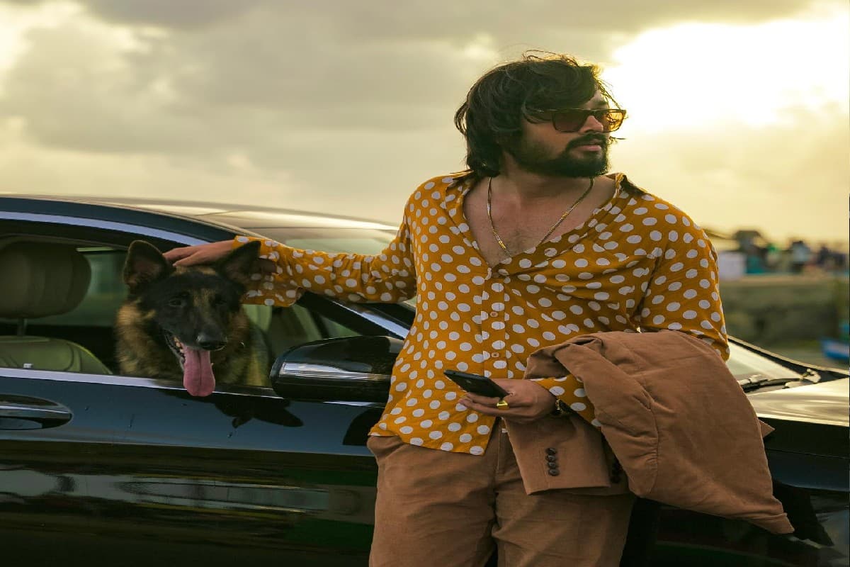 Bhuvan Bam: कभी घंटों लाइन में खड़े रहने पर भी नहीं मिलती थी नौकरी, जानें भुवन बम का स्टारडम से पहले का संघर्ष