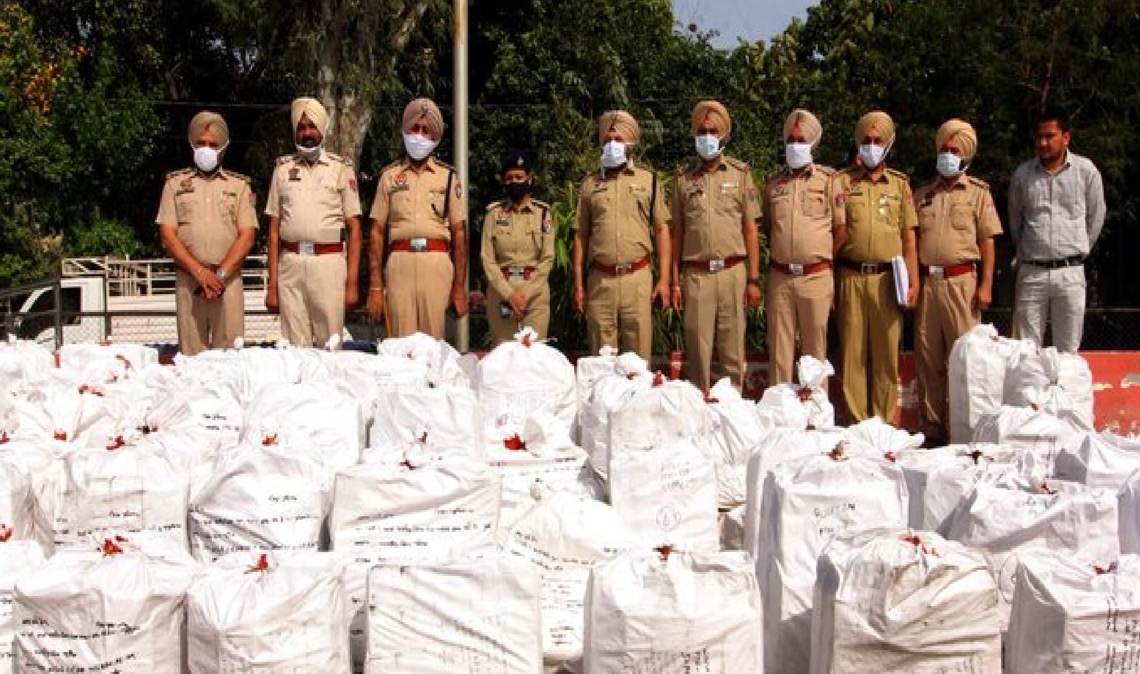 पंजाब पुलिस ने ड्रग्स के बड़े रैकेट का खुलासा किया, 54 करोड़ के सिरप और 67 लाख नशीले टैबलेट बरामद