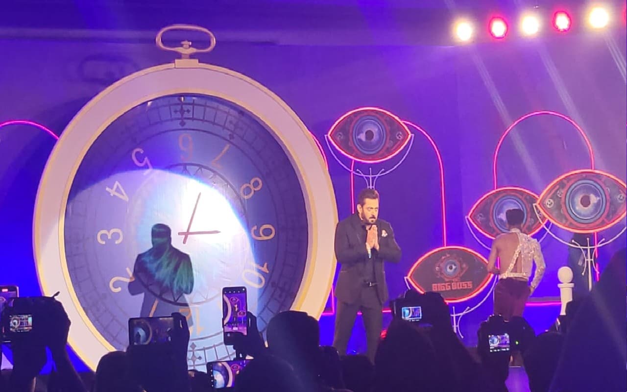 Bigg Boss 16: इस साल शनिवार-रविवार नहीं बल्कि इन दिन होगा Weekend Ka Vaar, जानें थीम से लेकर सबकुछ