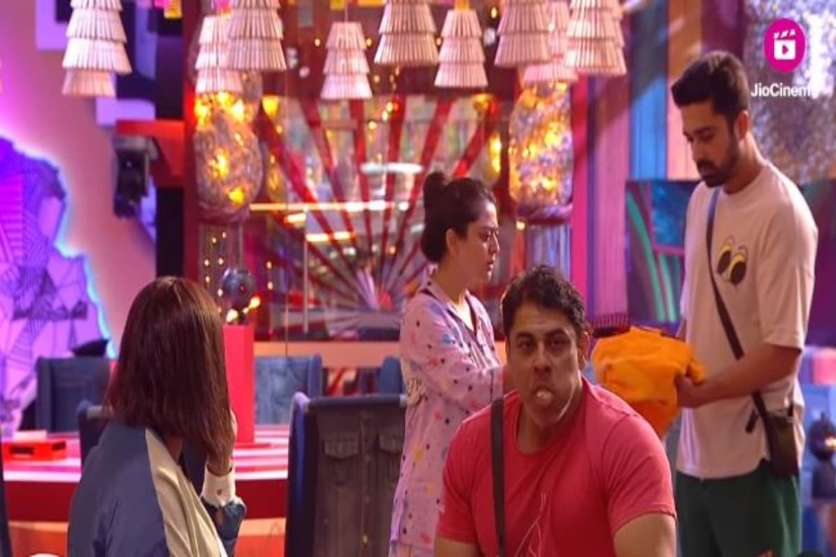 Bigg Boss OTT 2: तौलिये को लेकर अविनाश सचदेव ने घर में किया हाई वोल्टेज ड्रामा, देखिये आगे क्या हुआ…