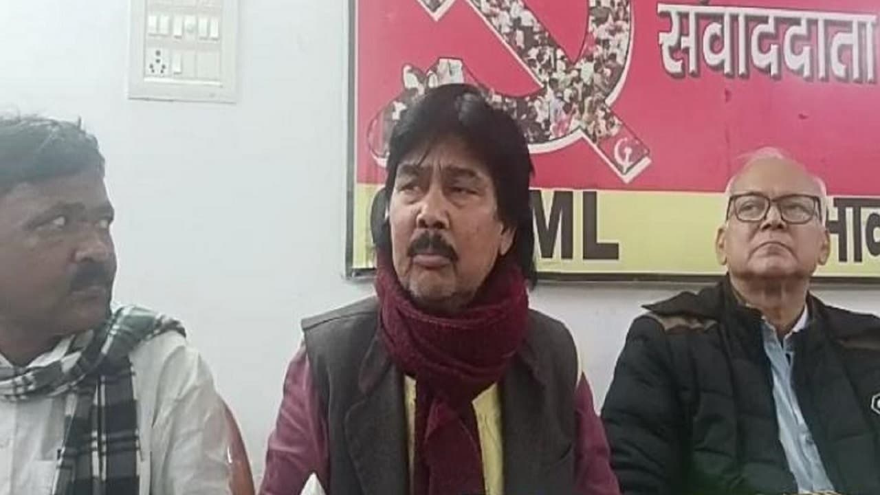 छपरा शराबकांड में CPIML और JDU आमने-सामने, कहा- मरे लोगों के परिजनों को मिले मुआवजा