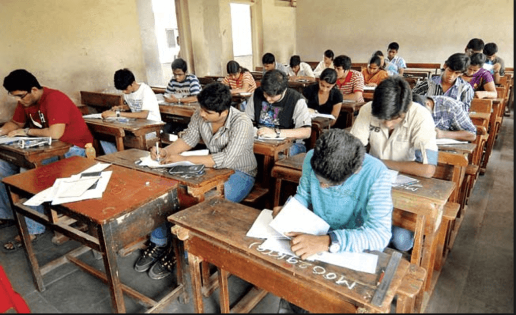 झारखंड: अनुदान काटे जाने से इंटर कॉलेज, हाईस्कूल, संस्कृत व मदरसा के शिक्षाकर्मियों की खराब हो रही माली हालत