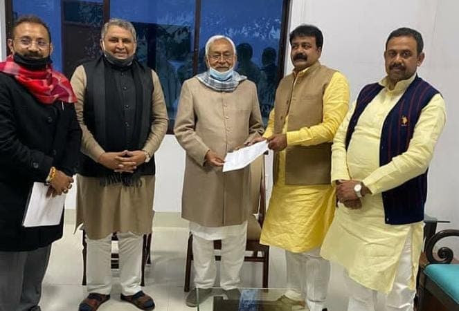 Bihar News : 15 साल सफर के बाद विधानसभा पहुंचा था ‘हाथी’, अब JDU ने मायावती को दिया करारा झटका