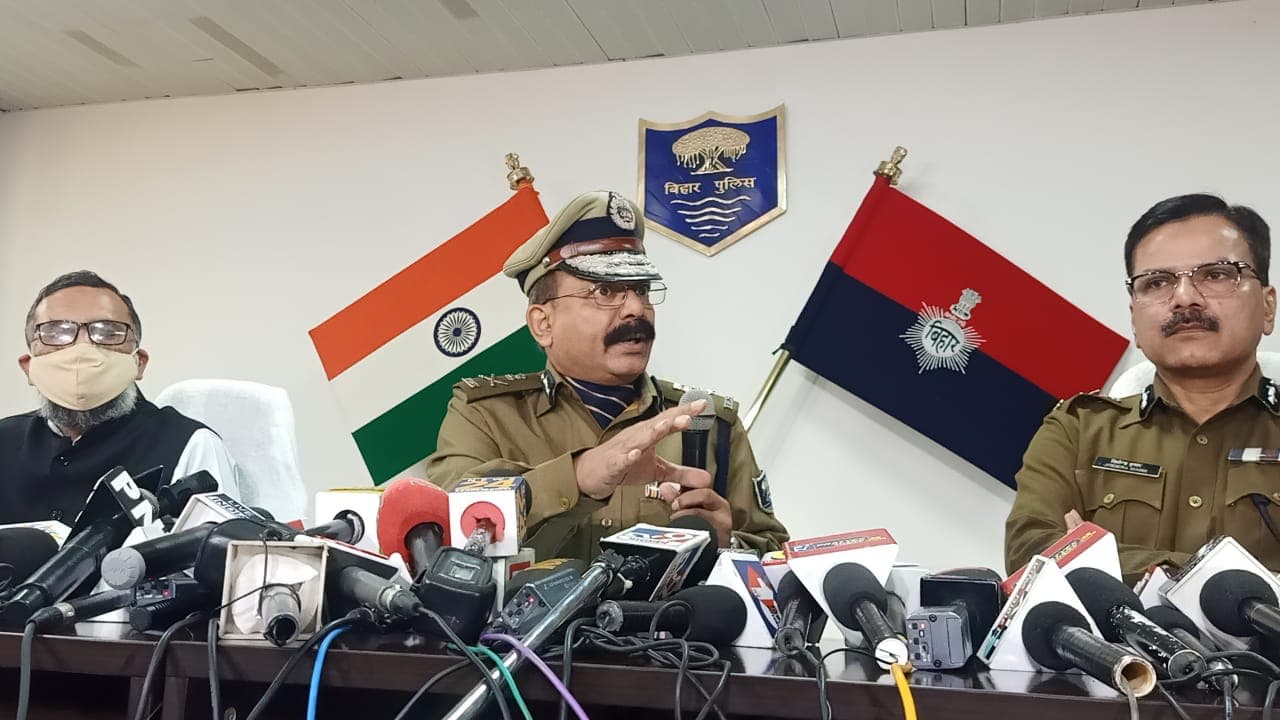 Rupesh Hatyakand पर मचा सियासी बवाल तो नीतीश सरकार के दो बड़े अधिकारी को आना पड़ा सामने, इधर परिजन CBI जांच पर अड़े