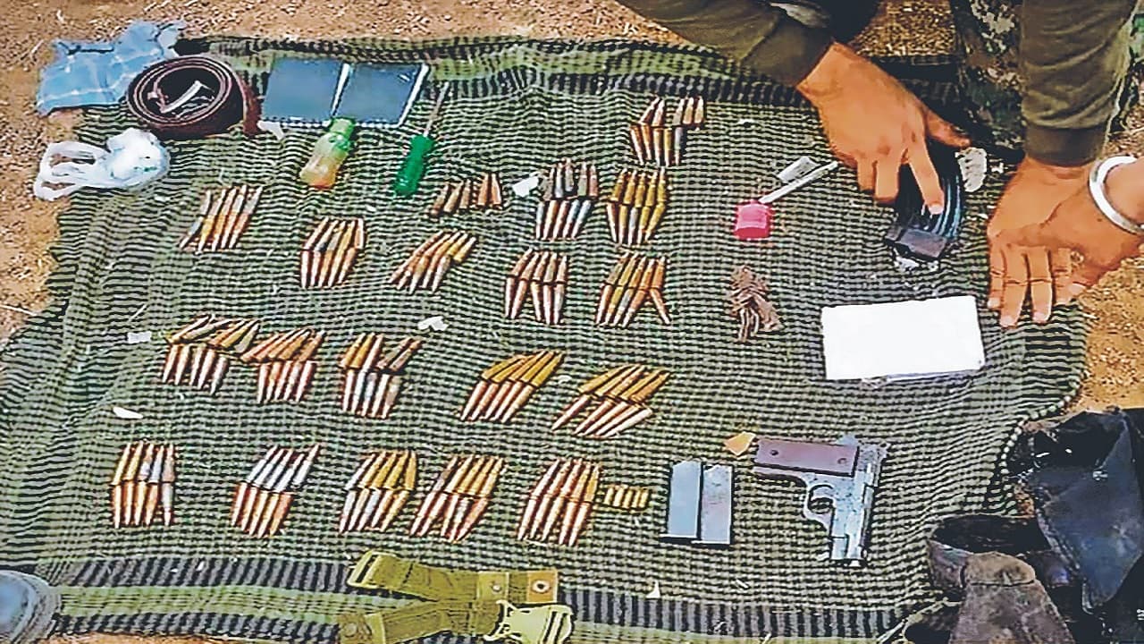 बिहार: गया में सर्च ऑपरेशन के दौरान AK- 47 के 185 कारतूस जब्त, दस्ते के साथ भागा नक्सली नेता अरविंद भुइंया