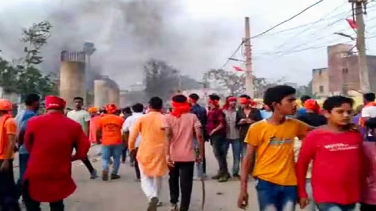 नालंदा हिंसा: उपद्रवियों की अब खैर नहीं, डीएम की दो टूक- सरेंडर करें आरोपी नहीं तो घरों की होगी कुर्की